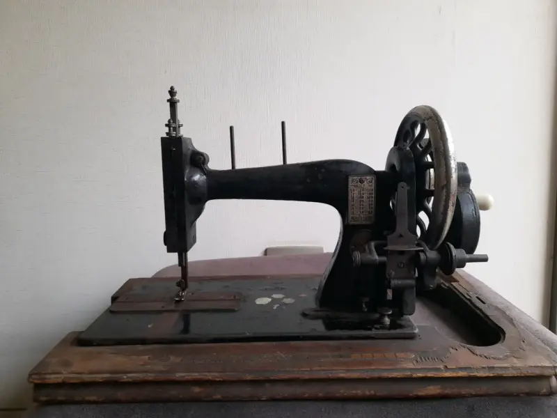 Máquina de coser vintage - 1