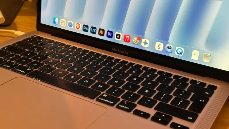 Macbook Air M1 - 1