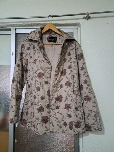 Abrigo floral beige - miniatura 1