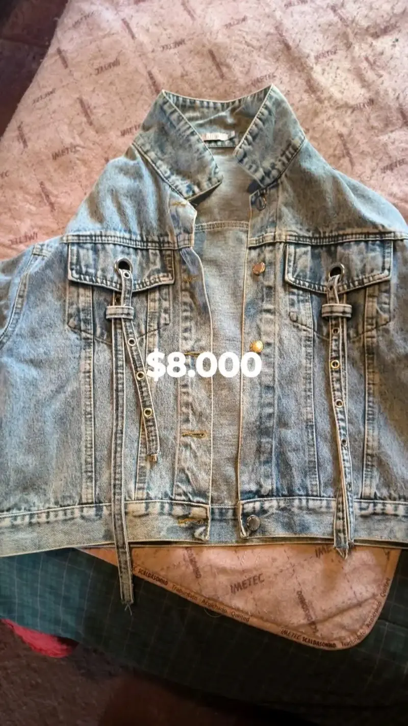 Chaqueta de mezclilla corta azul