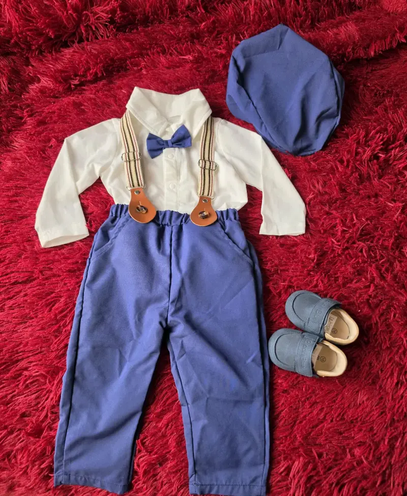 Conjunto infantil elegante azul