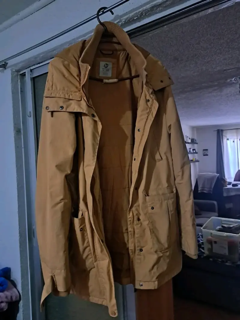 Parka marrón con capucha - 1