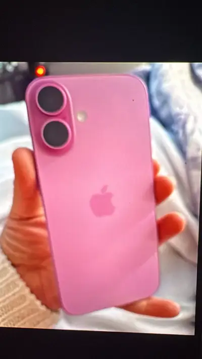 iPhone rosado en buen estado - miniatura 1