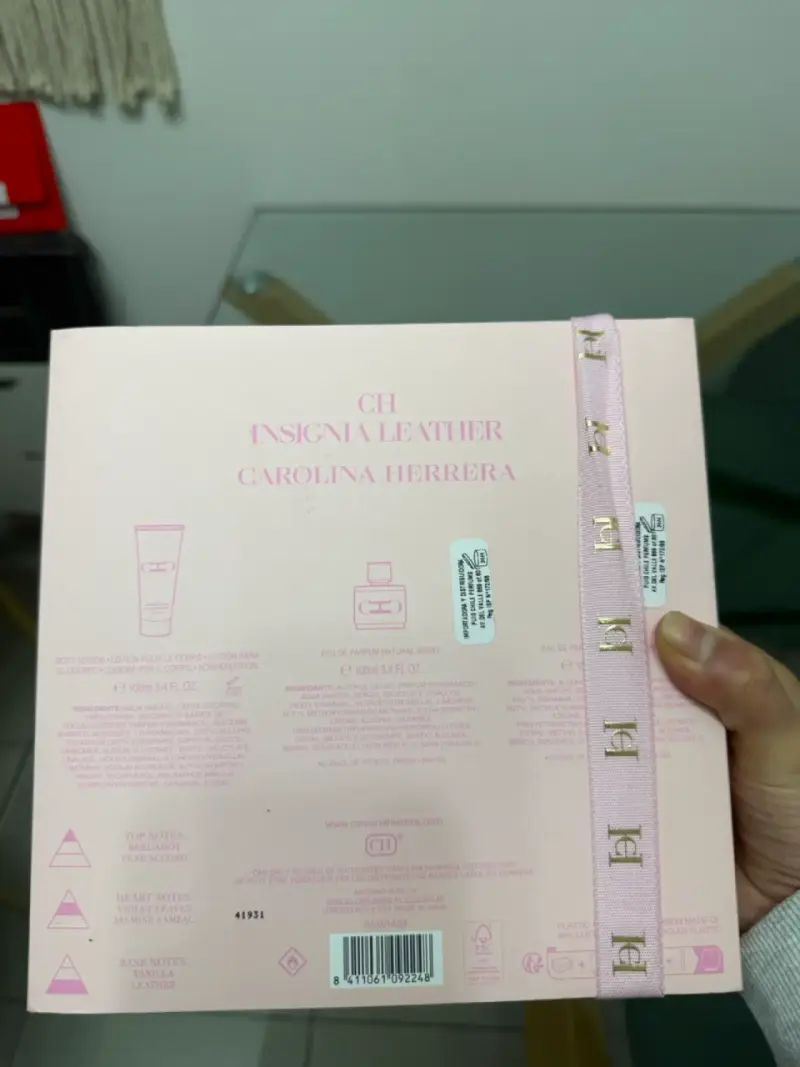 Set de fragancia Carolina Herrera - 4