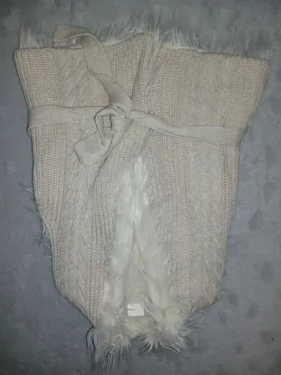 Chaleco sin mangas tejido beige - miniatura 3