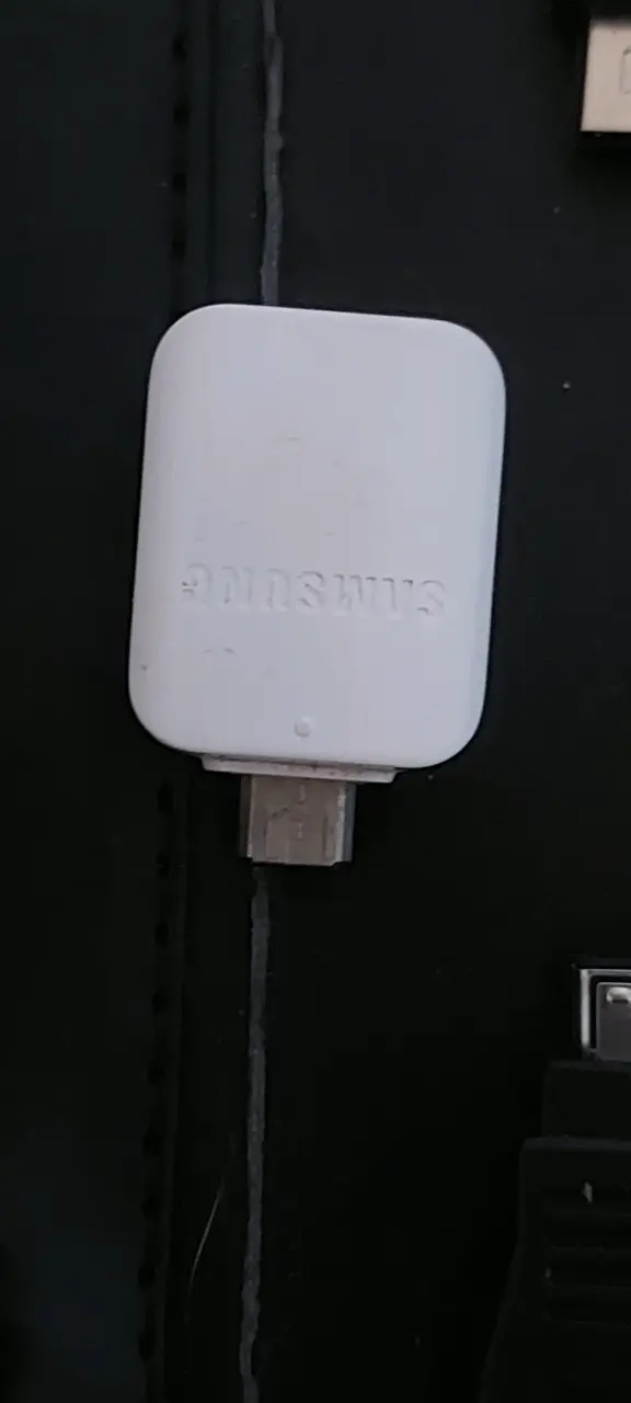 Estuche Philips con sus conectores usb - 3