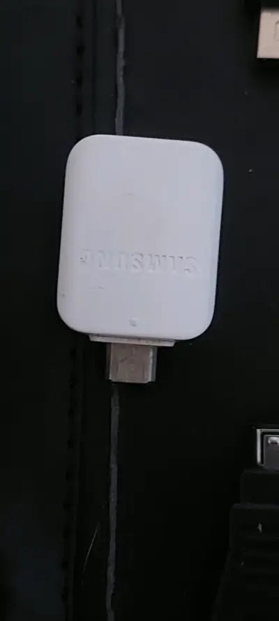 Estuche Philips con sus conectores usb - miniatura 3