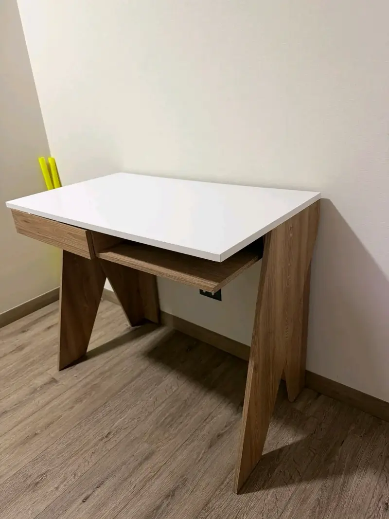 Escritorio blanco moderno - 4