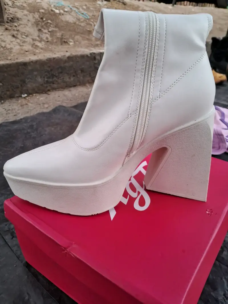 Botines blancos de plataforma