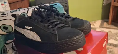 Zapatillas negras Puma usadas - miniatura 2