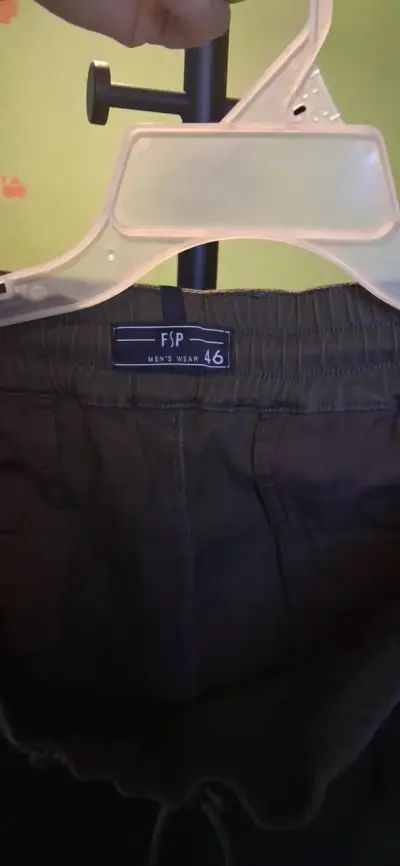 Pantalones cargo verde oscuro - miniatura 4