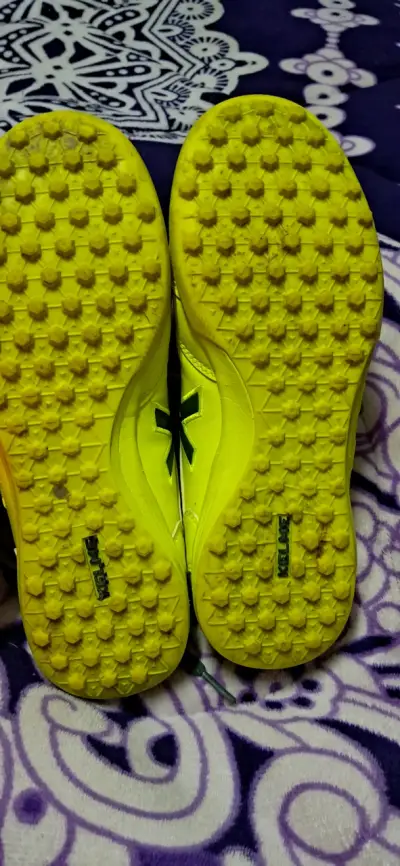 Zapatos Kelme Precision Shadow Turf amarillos - miniatura 3