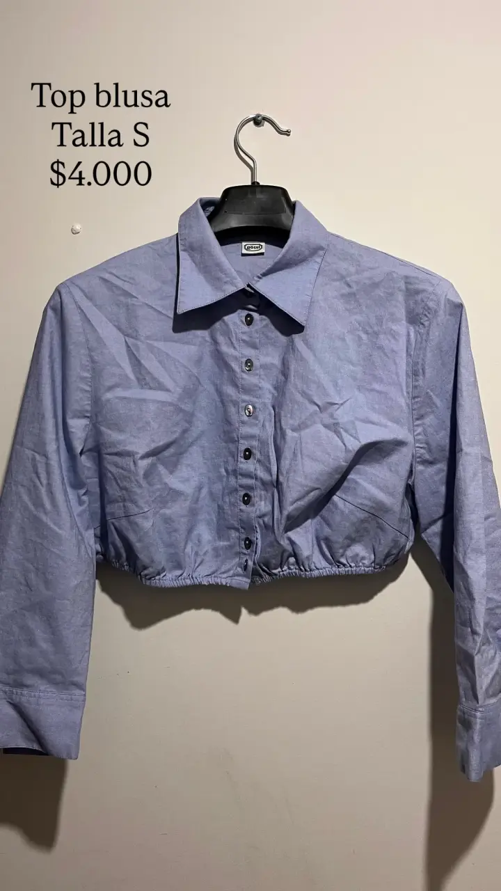 Blusa corta azul con botones - 2