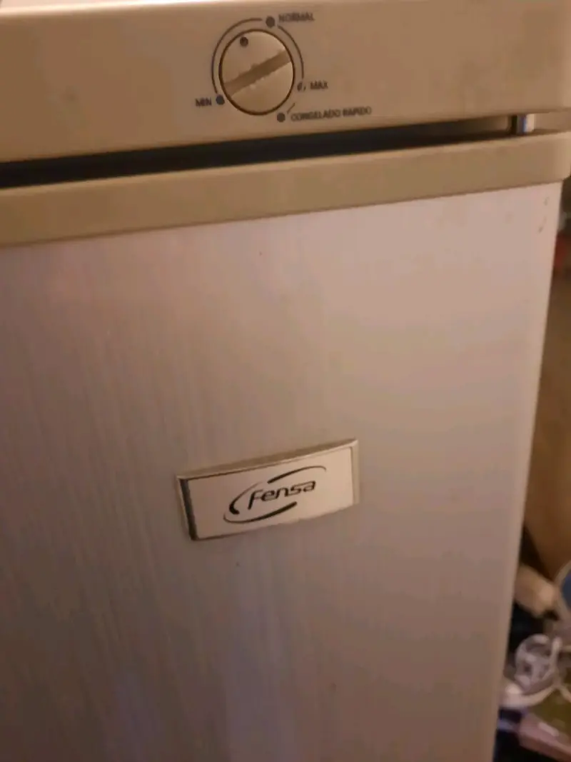 Congeladora Fensa color beige - 1