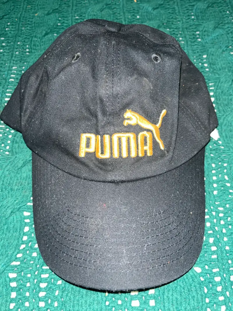Gorra negra Puma