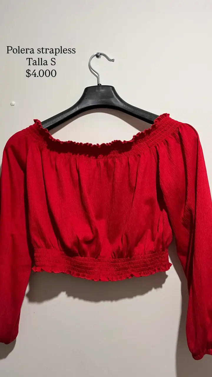 Blusa roja hombros descubiertos - 2