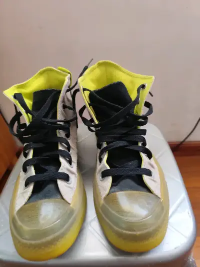 Ropa Educadora y zapatillas conver - miniatura 6