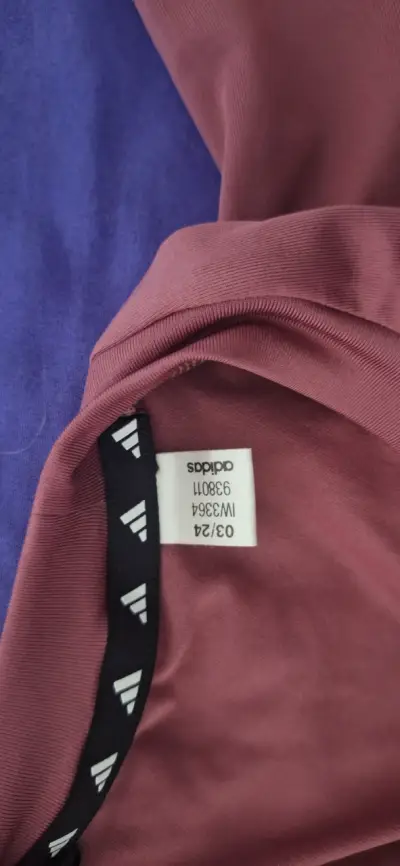 Polera deportiva rosada Adidas - miniatura 3
