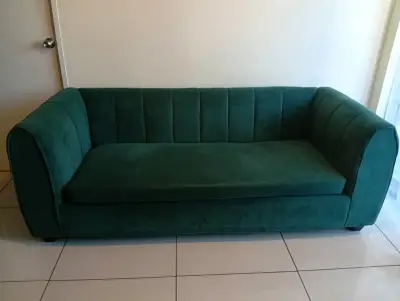 Sofá color verde - miniatura 2