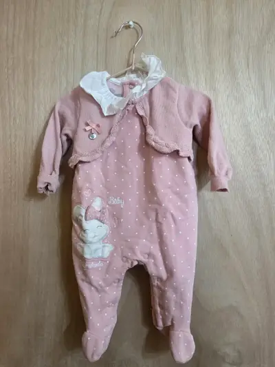 Enterito bebé rosado con chaqueta - miniatura 1
