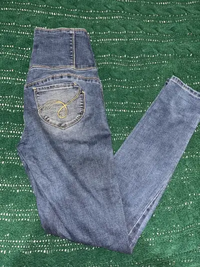 Jeans azul de cintura alta - miniatura 2