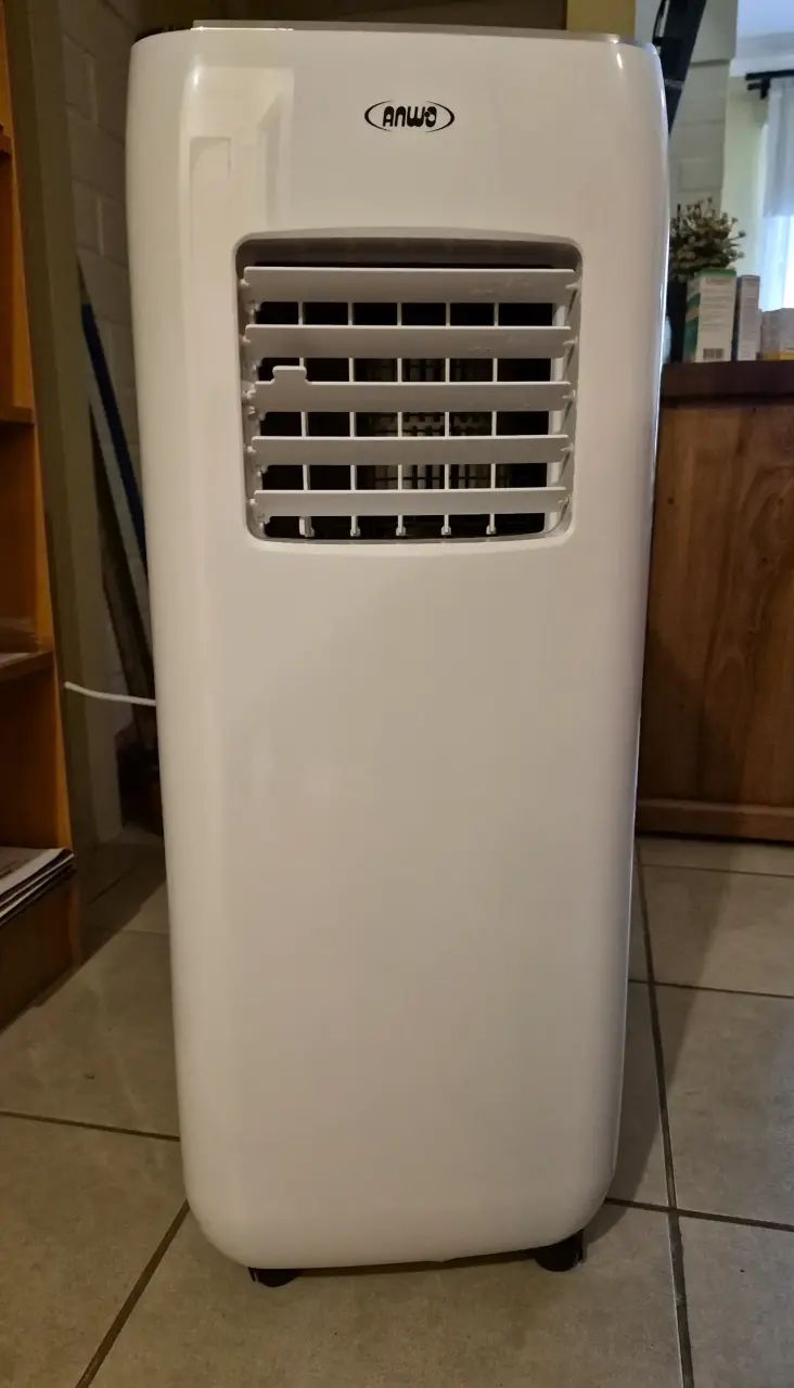 Aire acondicionado portátil Anwo 12.000 BTU - 1