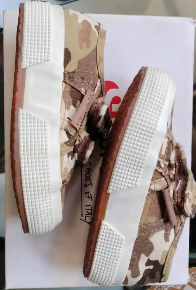 Zapatillas camufladas estilo casual - 1