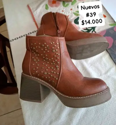Botines marrones con tachas 39 - miniatura 1