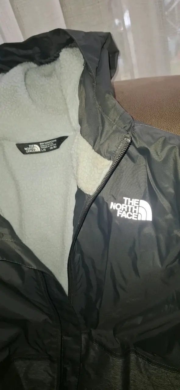 Chaqueta gris con forro polar north face - 2