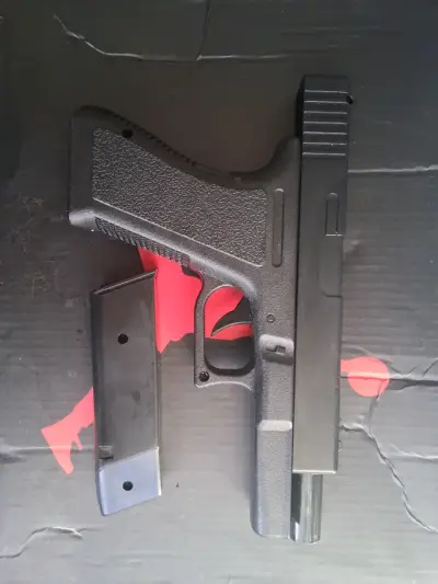 Glock 17 airsoft - miniatura 1