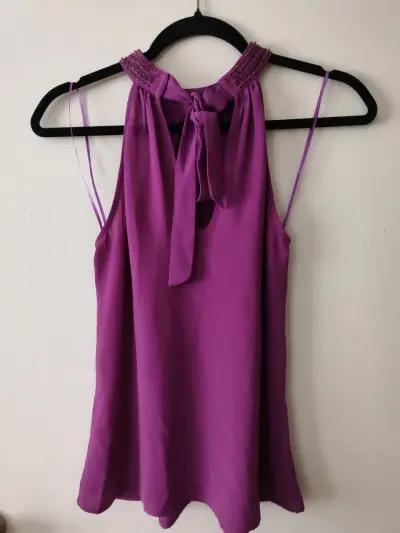 Blusa morada elegante - miniatura 3