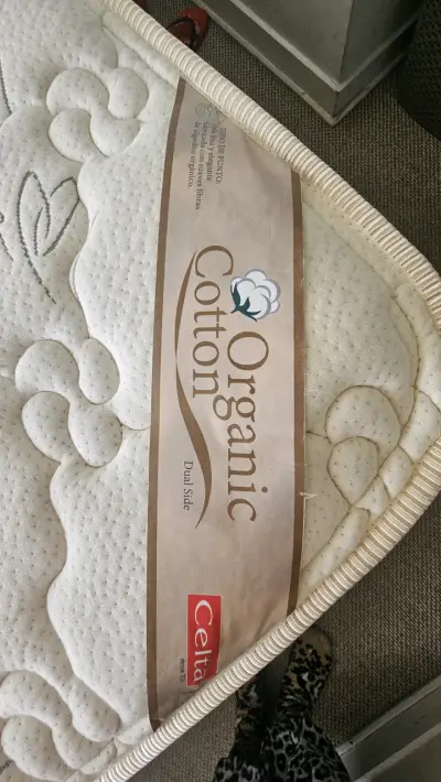 Cama + colchón+ respaldo + base - miniatura 3