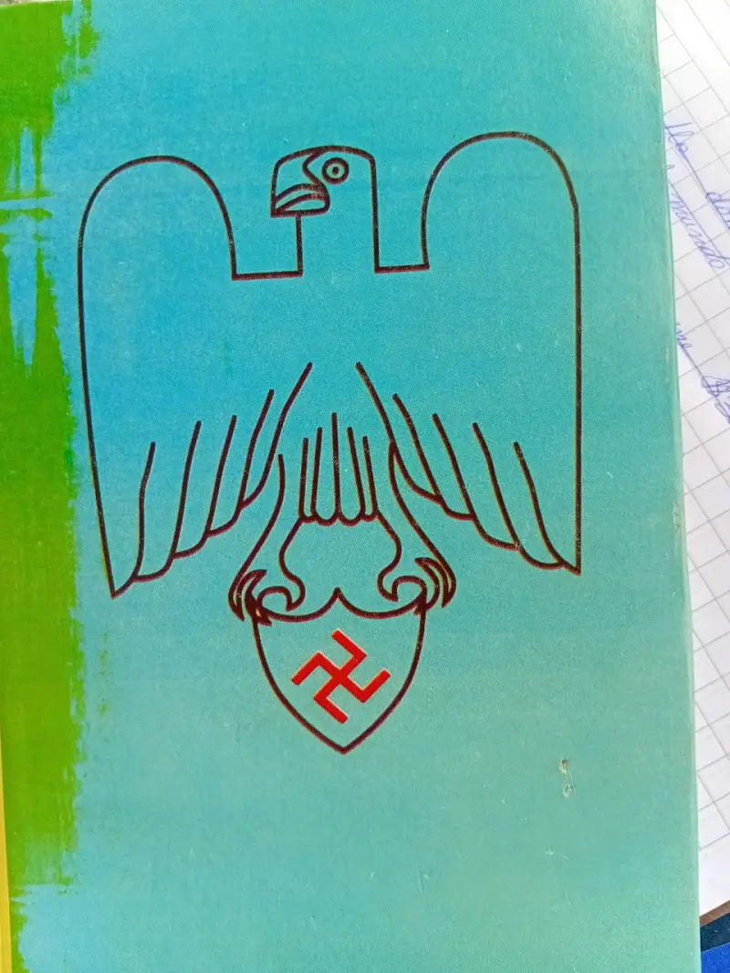 Libro 'Mi Lucha' de Adolfo Hitler - 2