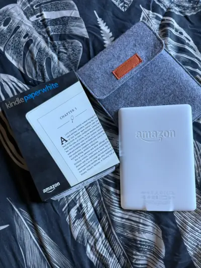 Kindle Paperwhite Amazon con funda - miniatura 1