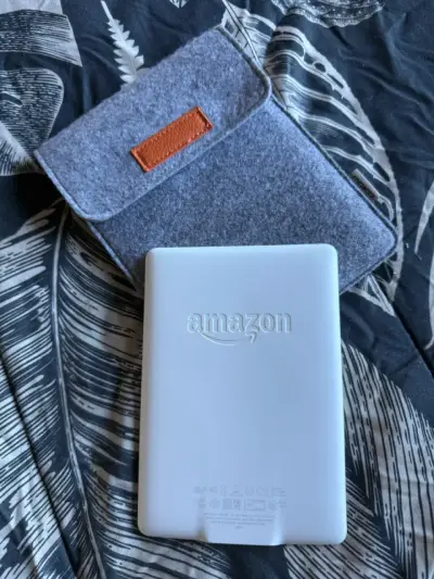 Kindle Paperwhite Amazon con funda - miniatura 2