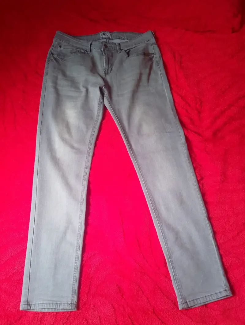 Jeans grises casuales marca Bearcliff skinny fit