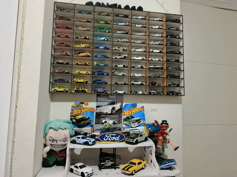 Colección de autos en miniatura - 1
