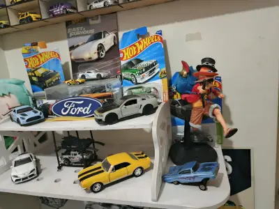 Colección de autos en miniatura - miniatura 4