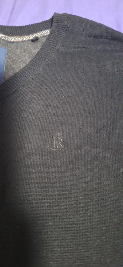 Suéter negro talla S - miniatura 3