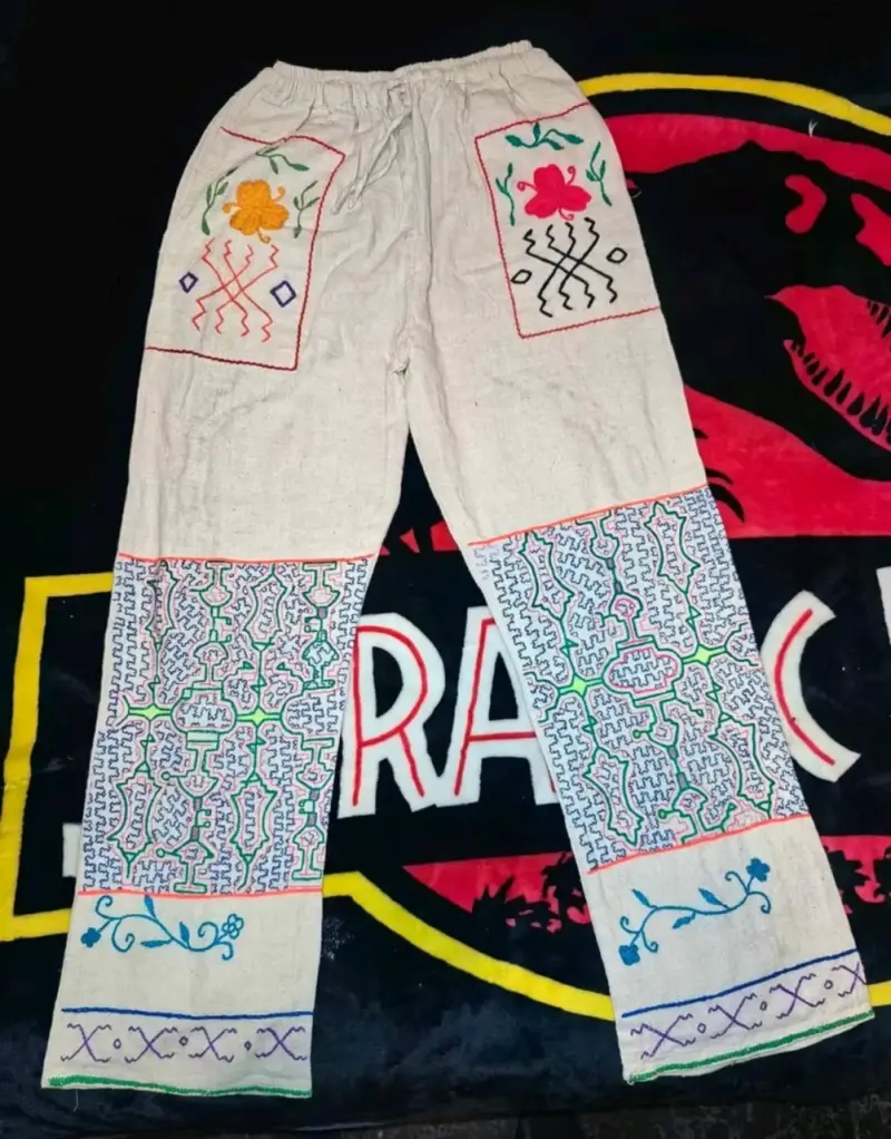 Pantalon de algodón bordado Shipibo Conibo - 1