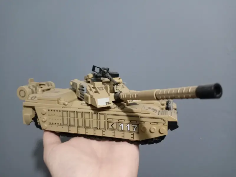 Tanque de juguete armado beige - 2