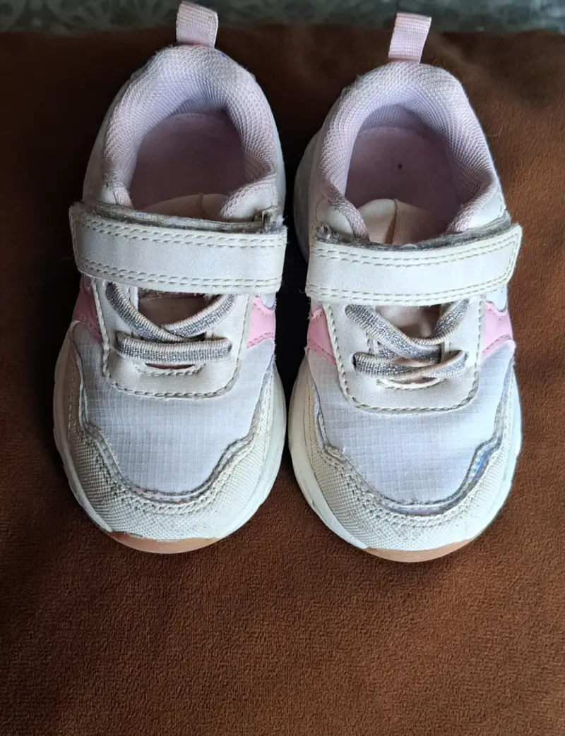 Zapatillas de bebé rosadas número 22 - 1