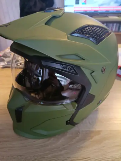 Casco motociclismo MT Streetfighter - miniatura 1