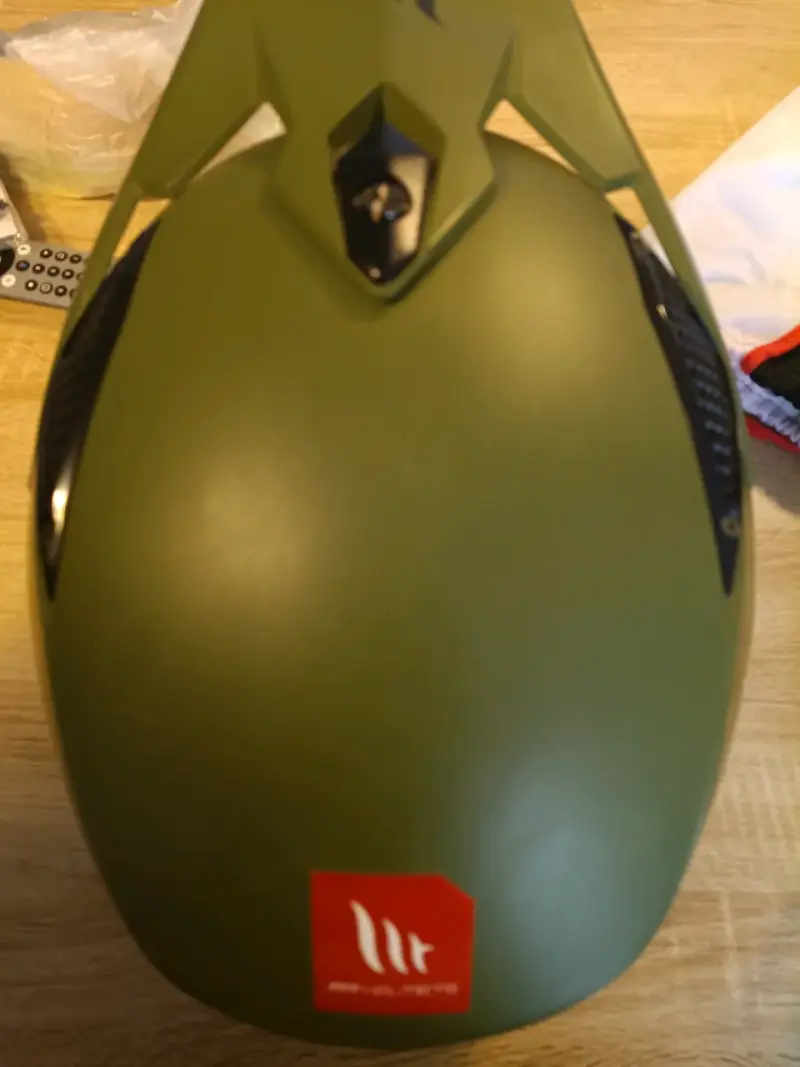 Casco motociclismo MT Streetfighter - 4