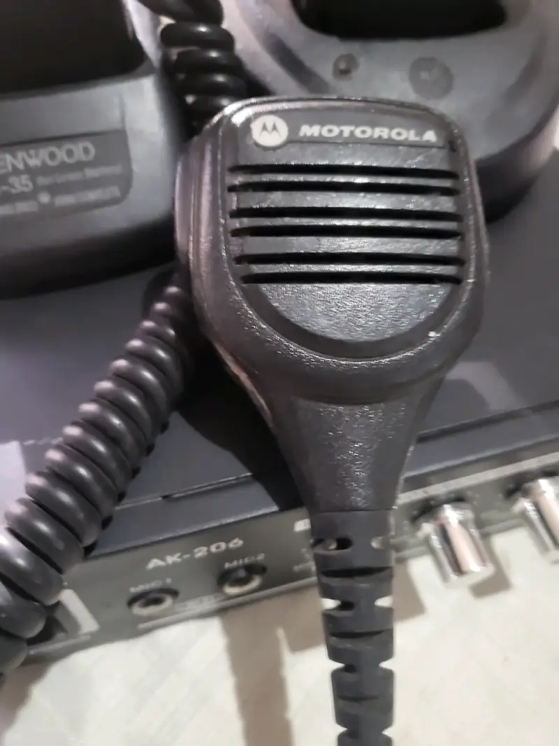 Set de radios y amplificador - 2