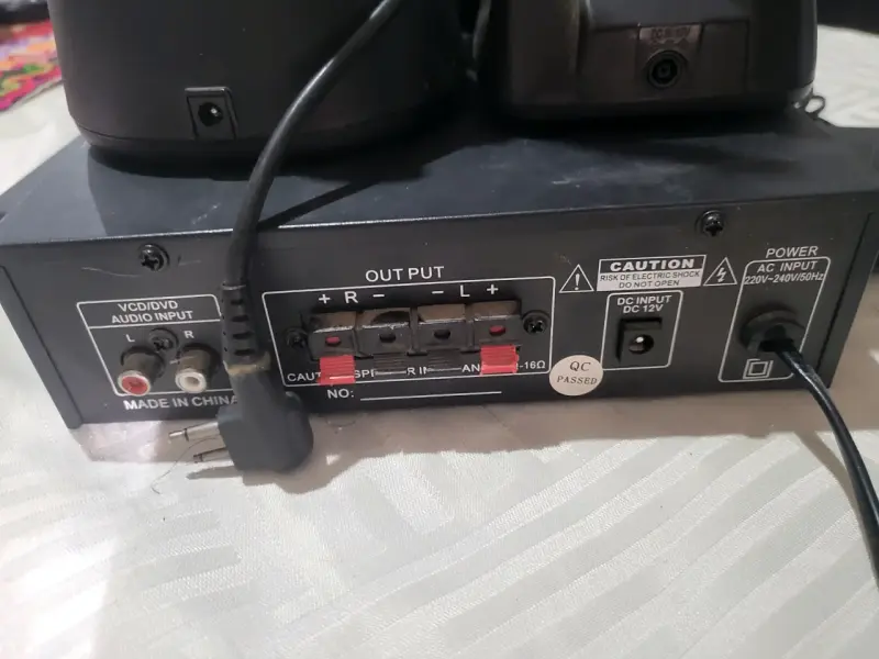 Set de radios y amplificador - 4