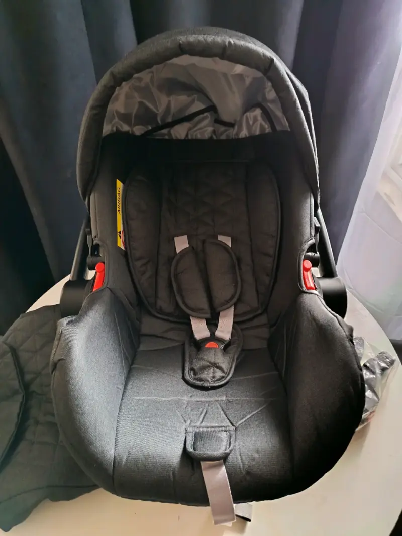 Silla de auto para bebé - 4
