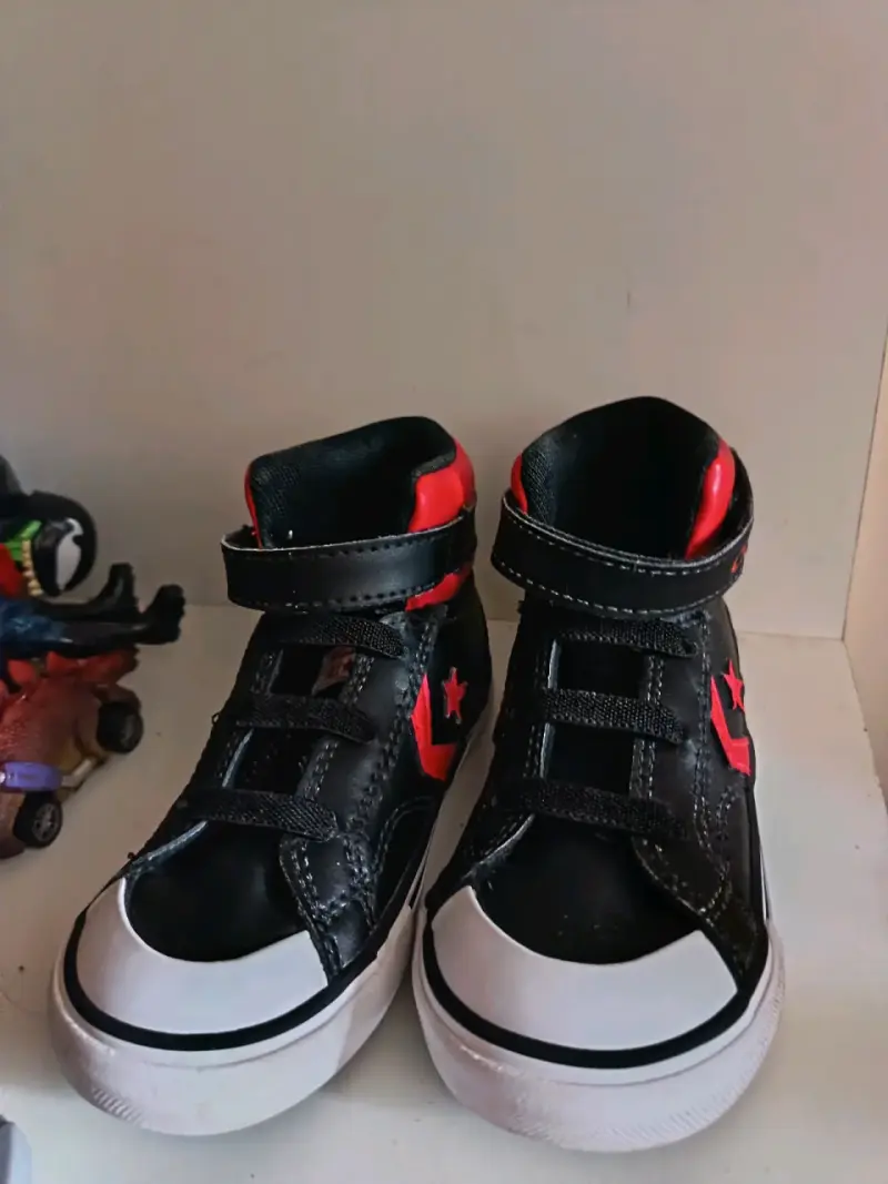 Zapatillas converse, talla 23 - 1