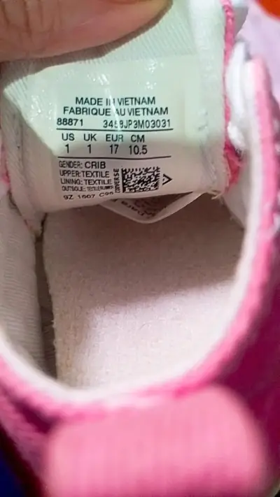 Zapatillas bebé rosadas converse - miniatura 3
