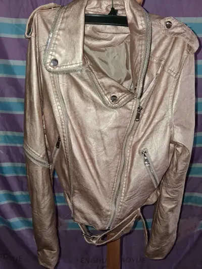 Chaqueta biker metálica dorada - miniatura 1